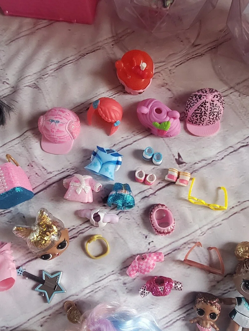 Lol Surprise Dolls Set Plus Accessories Please See Pictures